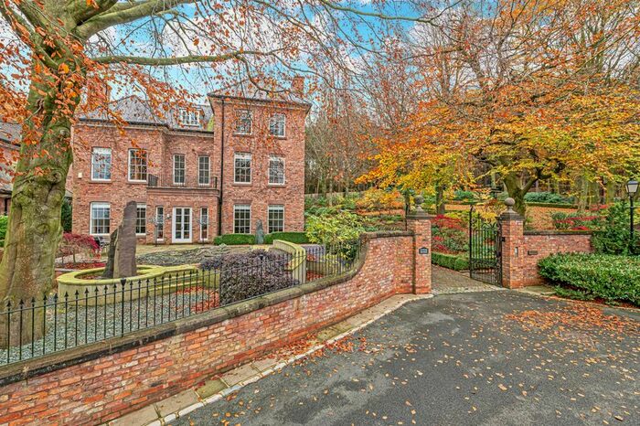 6 Bedroom Detached House For Sale In Crossley Park, New Pale Road, Frodsham WA6