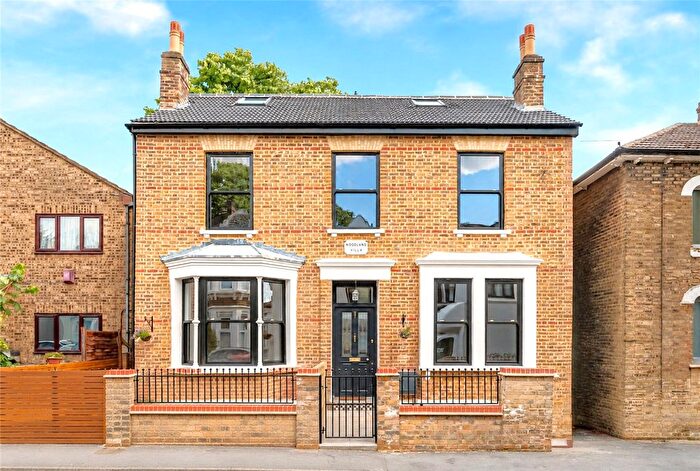 4 Bedroom Semi-Detached House For Sale In Clarendon Road, Walthamstow, London, E17