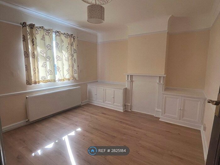 1 Bedroom Flat To Rent In Southover, Bromley, BR1