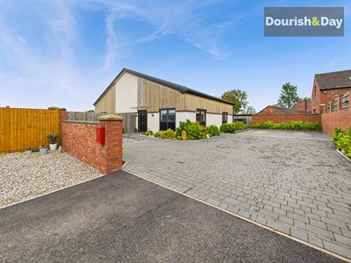 4 Bedroom Barn Conversion For Sale In Thorneyfields Lane, Hyde Lea, ST18
