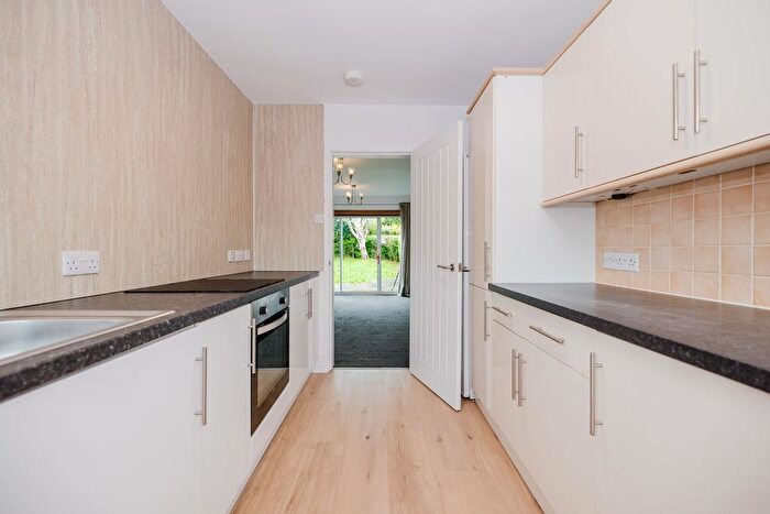 2 Bedroom Villa To Rent In Cairns Gardens, Edinburgh, EH14
