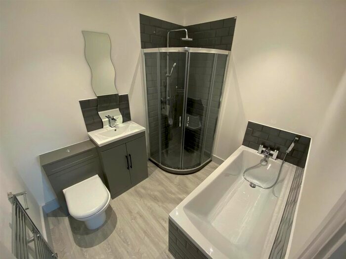 1 Bedroom Flat To Rent In North Street, Hornchurch, RM11