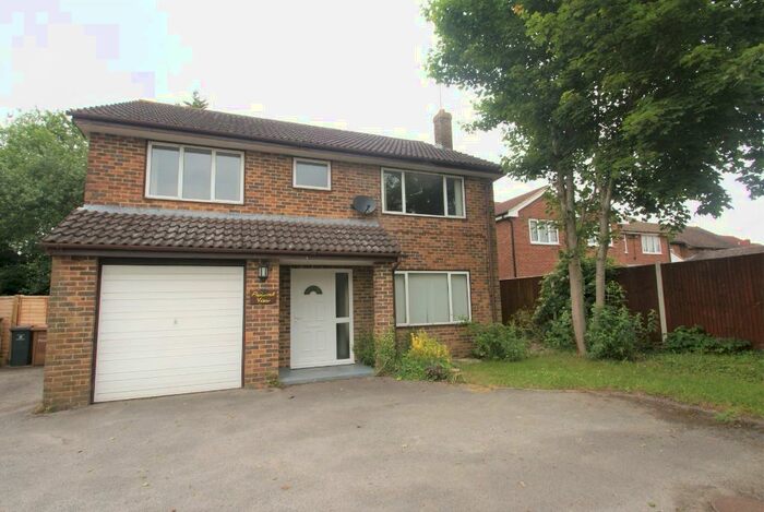 4 Bedroom Detached House To Rent In Walworth Road, Picket Piece, Andover, SP11