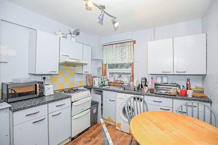 2 Bedroom End Of Terrace House For Sale In Ballingry Crescent, Ballingry, Lochgelly, KY5