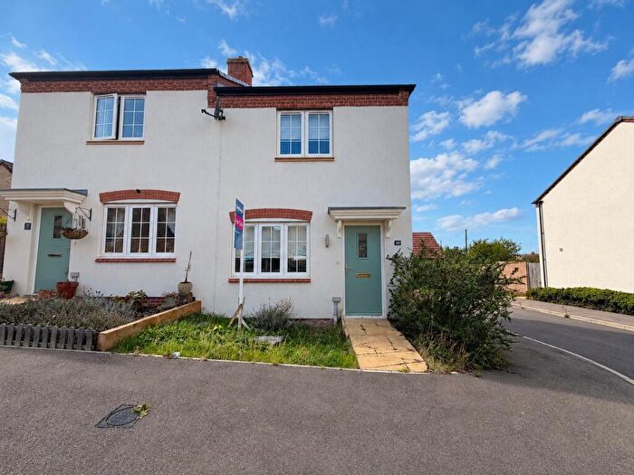 2 Bedroom Semi-Detached House For Sale In Breakspear Way, Witney, Oxfordshire, OX29