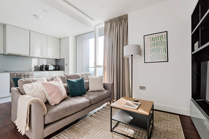 1 Bedroom Apartment To Rent In Sirocco Tower, Harbour Way, Tower Hamlets, London, E14