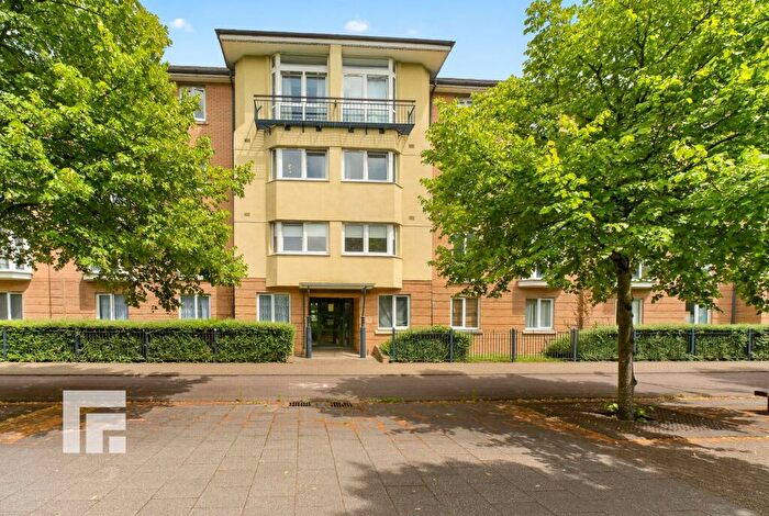 2 Bedroom Apartment For Sale In Messina House, Vellacott Close, Cardiff, CF10