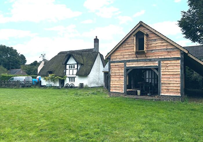2 Bedroom Detached House For Sale In Piddletrenthide, Dorchester, Dorset, DT2