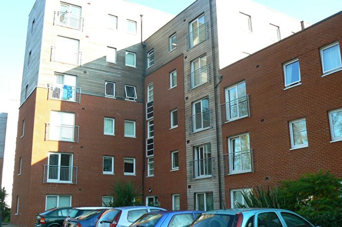 2 Bedroom Flat For Sale In Federation Road, Burslem, Stoke-On-Trent, ST6