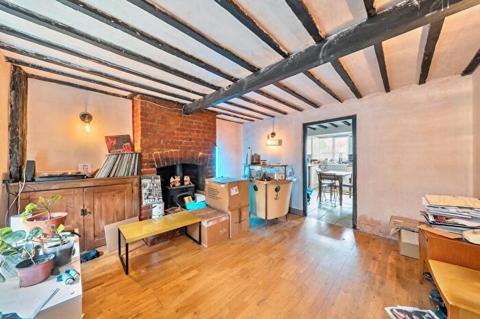 2 Bedroom Cottage For Sale In Windmill Road, Flitwick, MK45