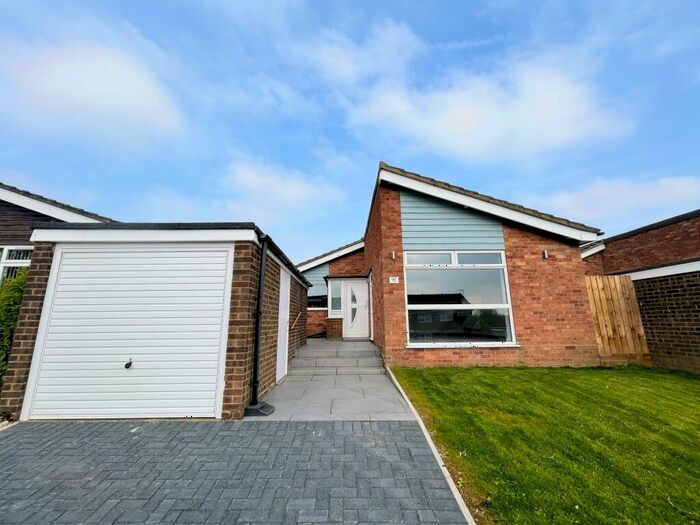 2 Bedroom Bungalow To Rent In Prince Of Wales Drive, Ipswich, IP2