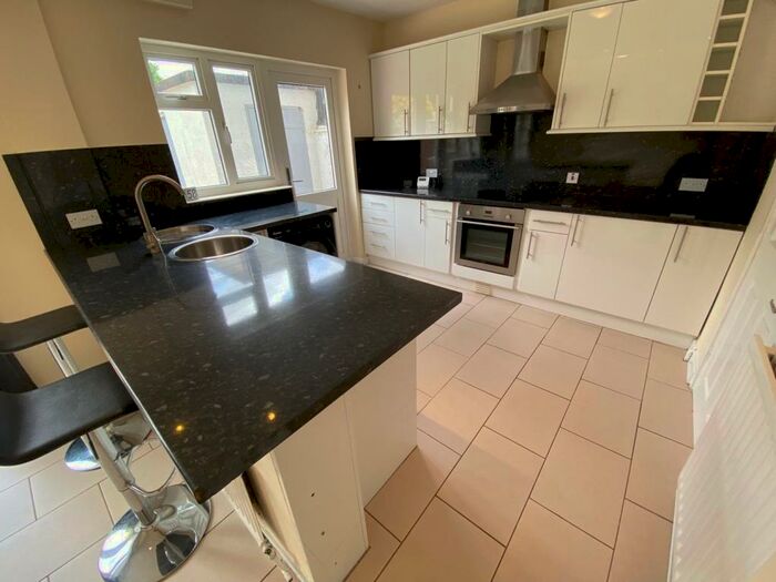 3 Bedroom House To Rent In Briarfield Drive, Leicester, LE5