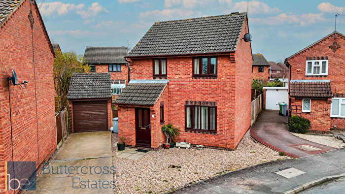 3 Bedroom Detached House For Sale In Waltham Close, Balderton, NG24