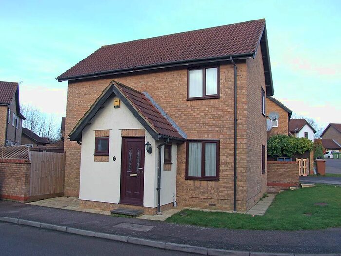 3 Bedroom Detached House To Rent In Chatsworth Drive, Wellingborough, NN8