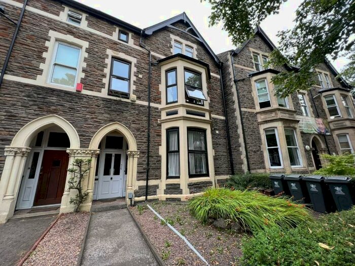 1 Bedroom Private Hall To Rent In Richmond Road, Cardiff, CF24