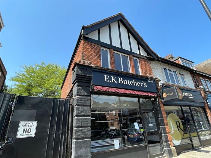 Studio To Rent In High Street, Ruislip, HA4