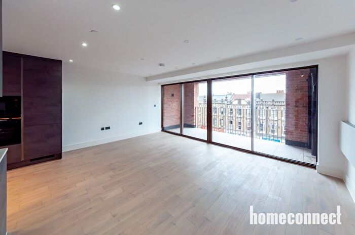 3 Bedroom Flat To Rent In Colts Village Apartments, Barking Road, London, E6