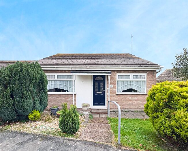 2 Bedroom Semi-Detached Bungalow For Sale In Jay Close, Eastbourne, BN23
