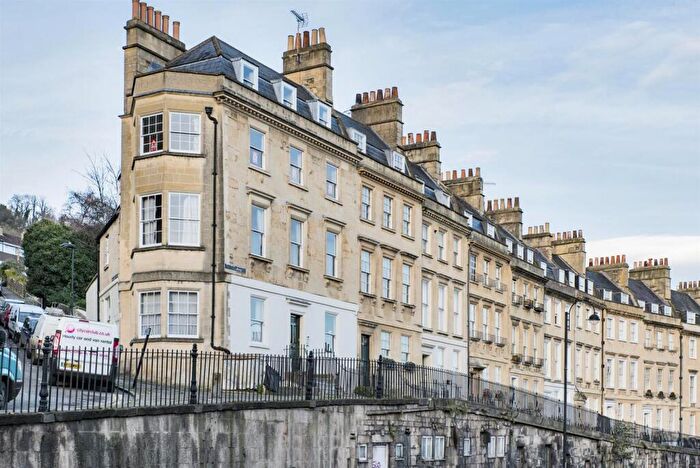 2 Bedroom Apartment To Rent In Walcot Parade, Bath, BA1