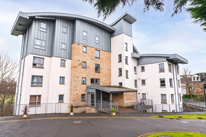 2 Bedroom Flat For Sale In Cathkin Road, Glasgow, G42