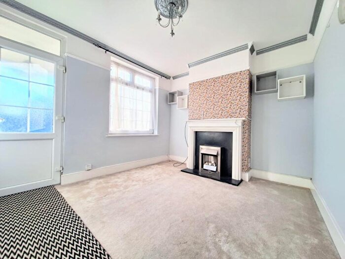 3 Bedroom House To Rent In London Road, DA2