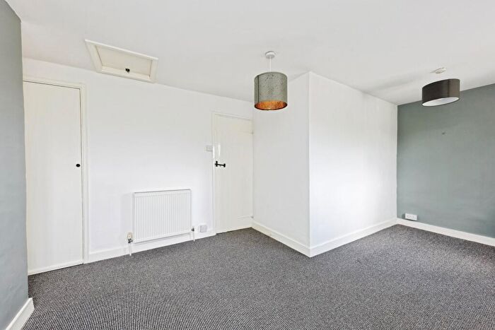 2 Bedroom House To Rent In The Street, Woodnesborough, CT13