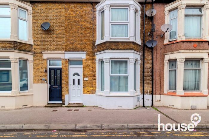 Property To Rent In Invicta Road, Sheerness, ME12