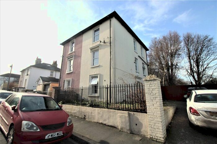 4 Bedroom Semi-Detached House To Rent In Albion Road, Gravesend, Kent, DA12