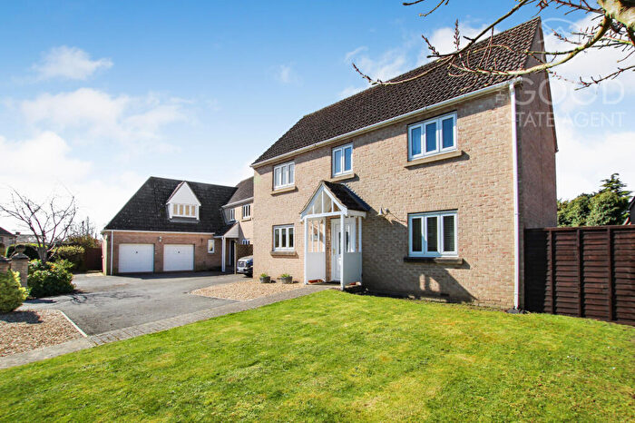 4 Bedroom Detached House For Sale In Paddock Street, Soham, CB7