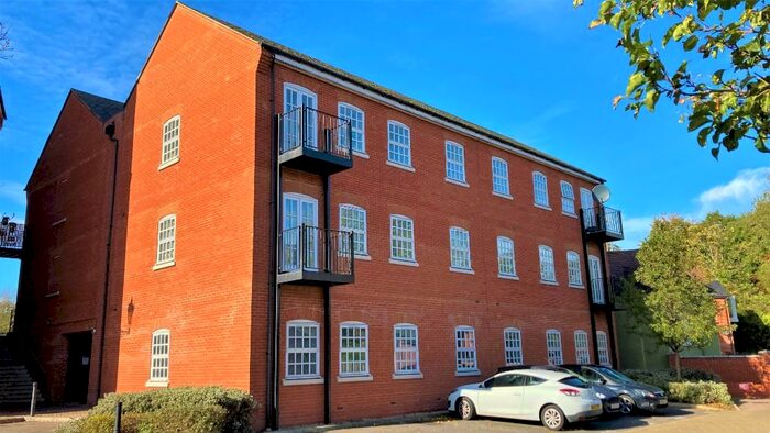 2 Bedroom Apartment To Rent In Waterside Lane, Colchester, Essex, CO2