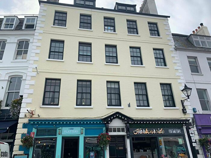 2 Bedroom Flat To Rent In The Barbican, Plymouth, PL1