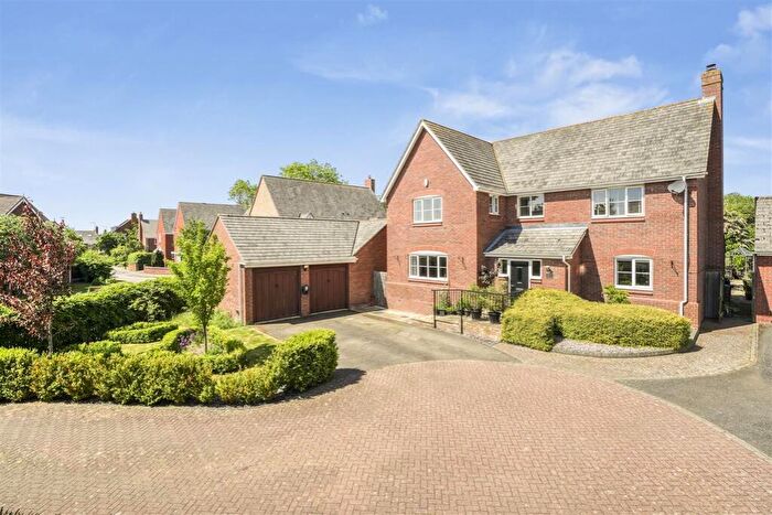 5 Bedroom Detached House For Sale In Cherry Hill, Old, NN6