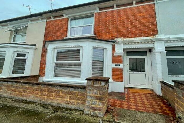 4 Bedroom Property To Rent In Pretoria Road, Southsea, PO4