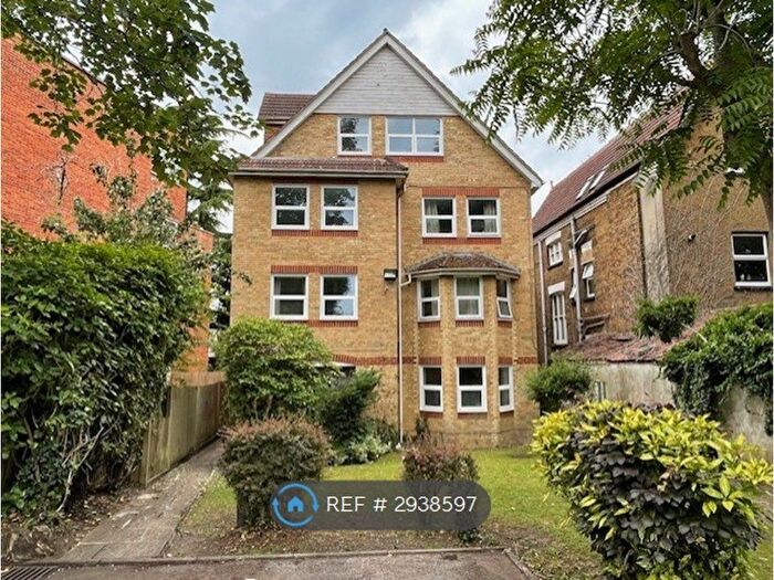 1 Bedroom Flat To Rent In Brighton Road, Sutton, SM2