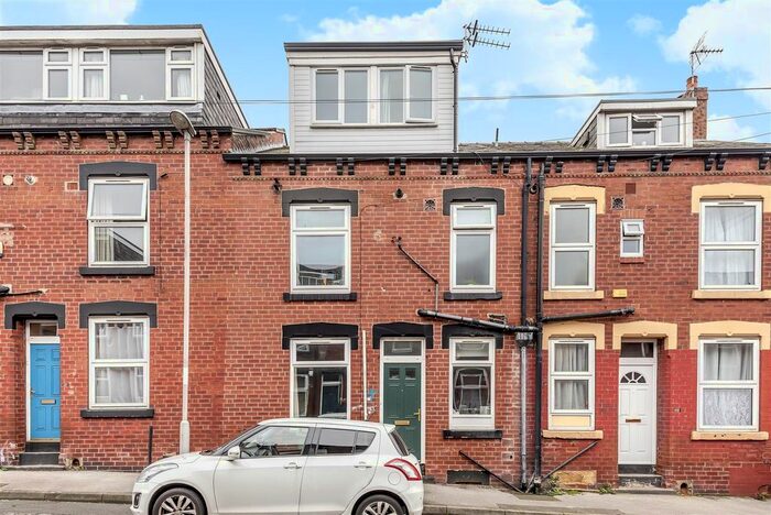3 Bedroom Terraced House To Rent In Autumn Street, Hyde Park, Leeds, LS6