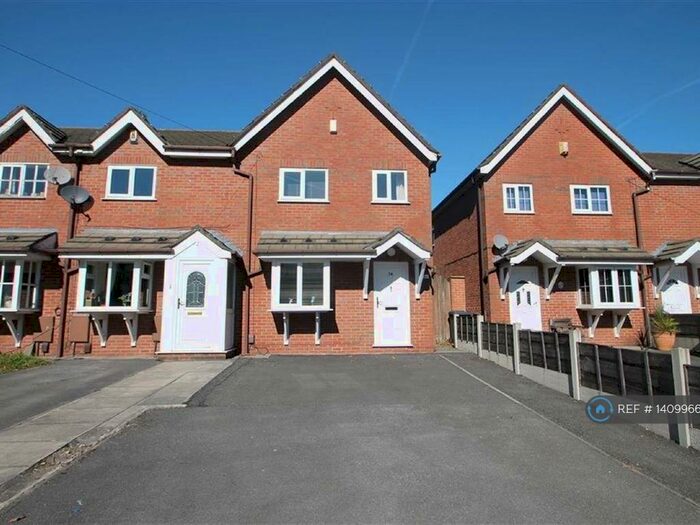 3 Bedroom End Of Terrace House To Rent In Billy Lane, Swinton, Manchester, M27