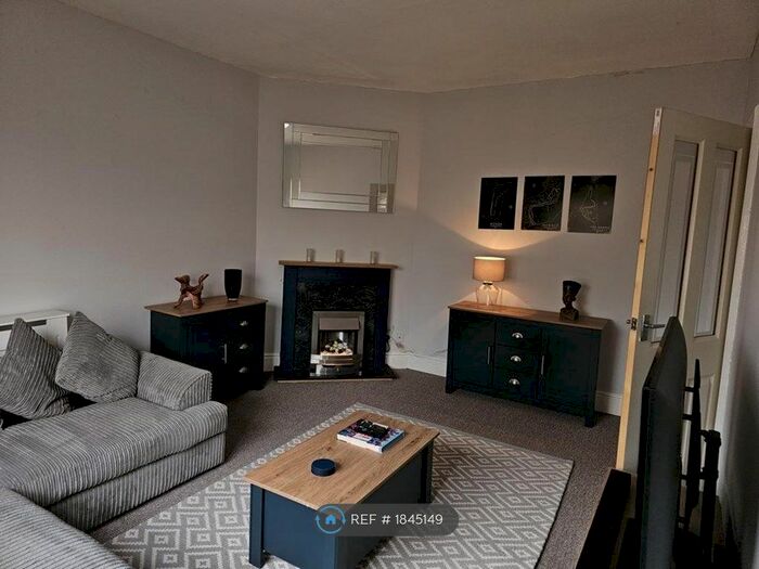 1 Bedroom Flat To Rent In Main Street, Rugby, CV23