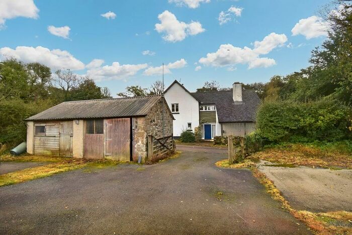 3 Bedroom Semi-Detached House To Rent In Taw Green, Okehampton, EX20