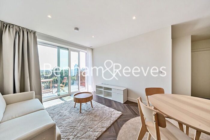1 Bedroom Flat To Rent In Henshaw Parade, Hendon, NW9