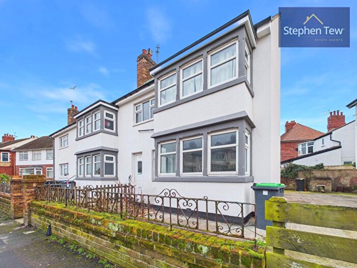 2 Bedroom Flat To Rent In Red Bank Road, Bispham, FY2