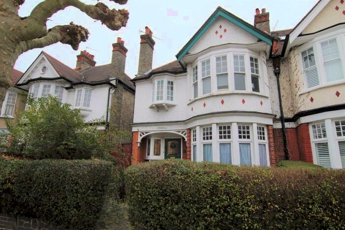 1 Bedroom Flat To Rent In Holmwood Gardens, London, N3