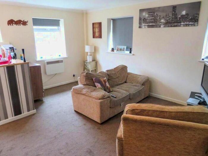1 Bedroom To Rent In New Heath Close, Wednesfield