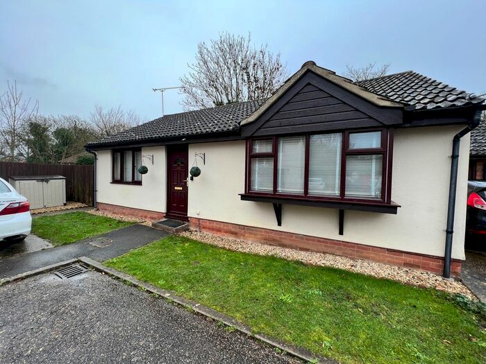 2 Bedroom Detached Bungalow To Rent In Pinecroft Way, Needham Market IP6