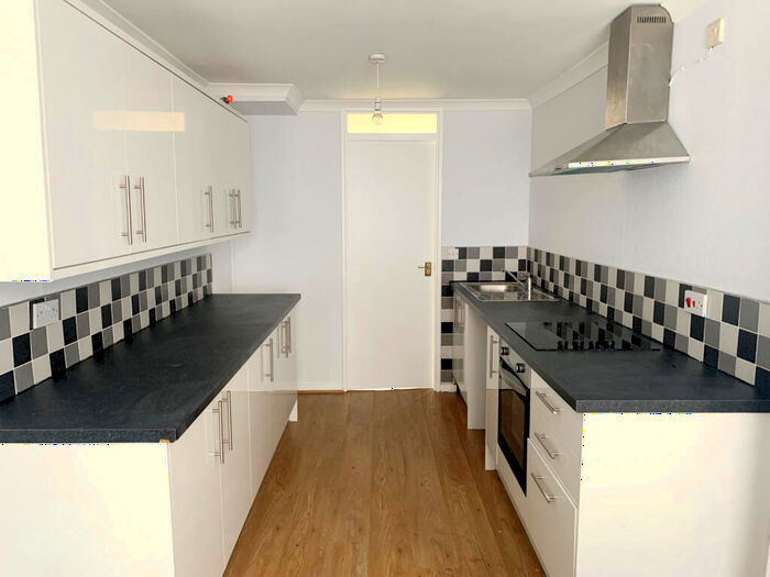 3 Bedroom End Of Terrace House To Rent In Bazes Shaw, New Ash Green, DA3