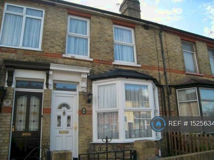 4 Bedroom Terraced House To Rent In Victoria Street, Maidstone, ME16