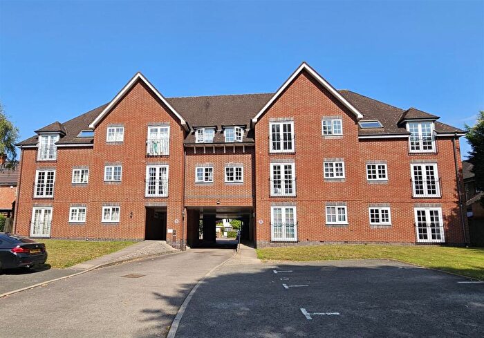 1 Bedroom Apartment For Sale In Warwick Park Court, Warwick Road, Solihull, B92