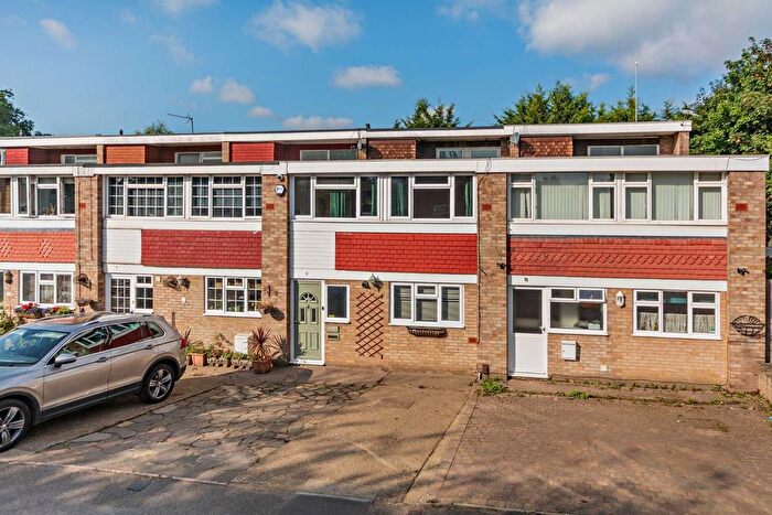 3 Bedroom Terraced House To Rent In Gleneagles Close, Stanwell, Staines, TW19