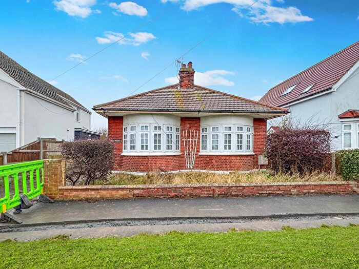 2 Bedroom Detached Bungalow For Sale In Lyndhurst Road, Holland-On-Sea, Clacton-On-Sea, CO15