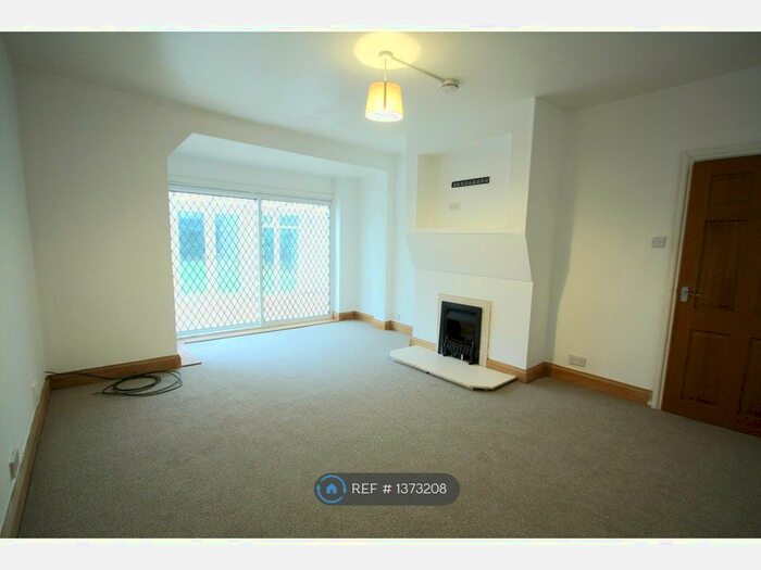 4 Bedroom Detached House To Rent In Eagle Lane, London, E11