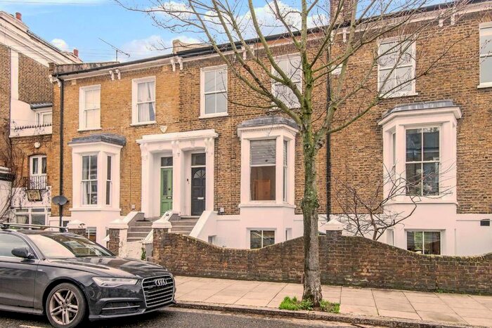 1 Bedroom Flat To Rent In Forest Road, London, E8